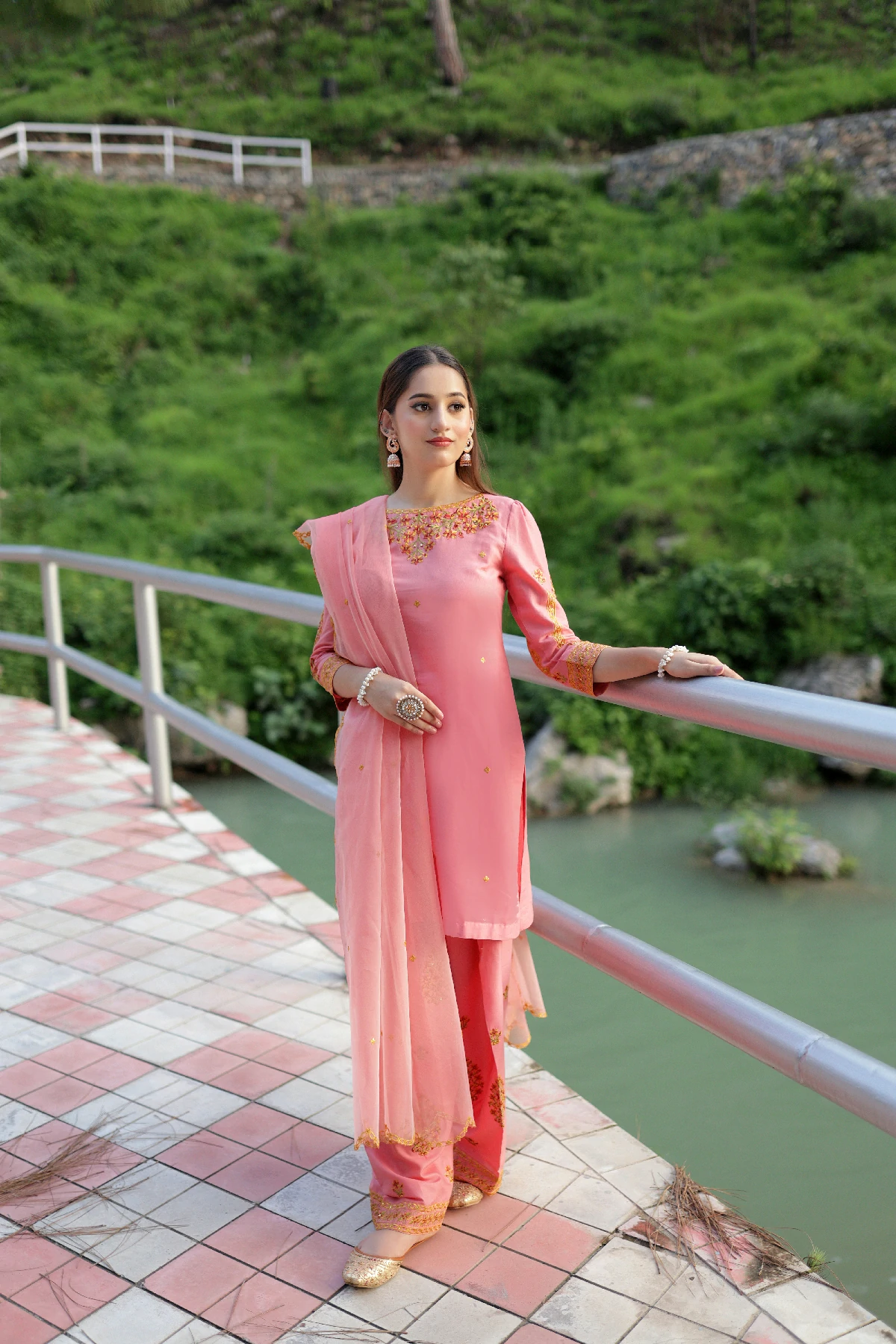 Elara, Festive Pret - Image 6