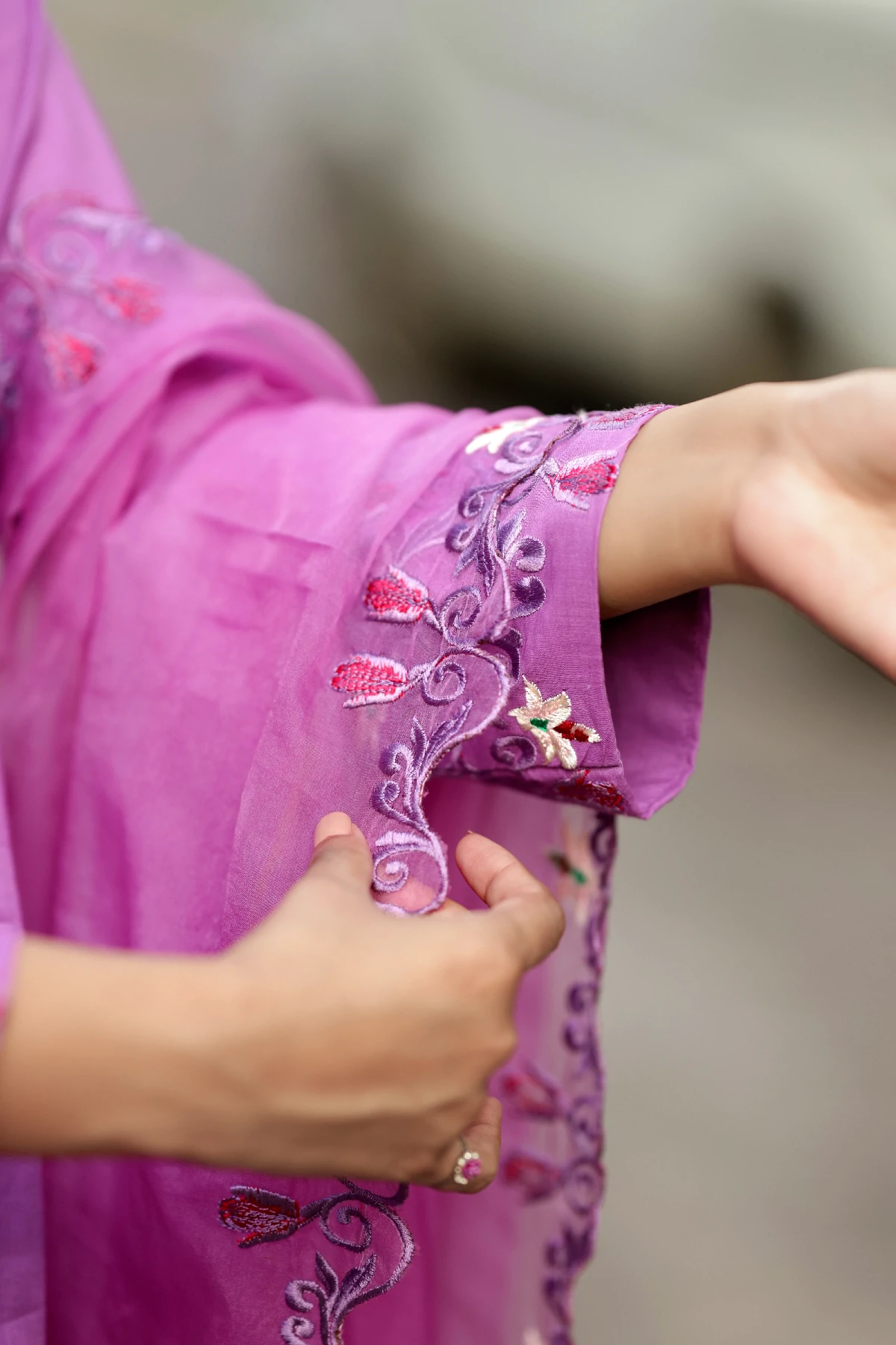 Mehek, Festive Pret - Image 6